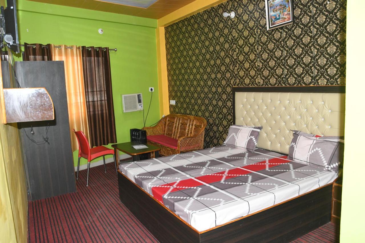 Hotel Mountain View And Rooftop Restaurant Pithoragarh Ngoại thất bức ảnh